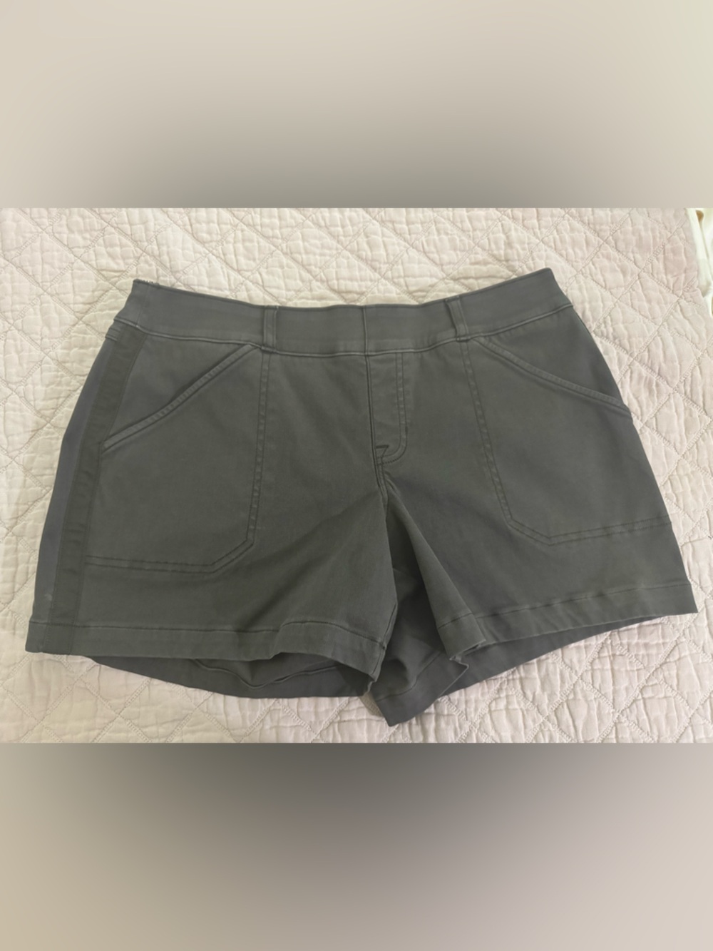 SPANX High-Waist Washed Stretch Twill Shorts in Olive Green Size XL